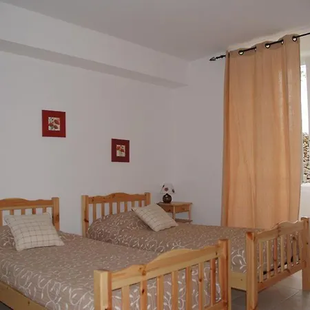 度假居 L'ancien Presbytere Saint-Andre-de-Vezines